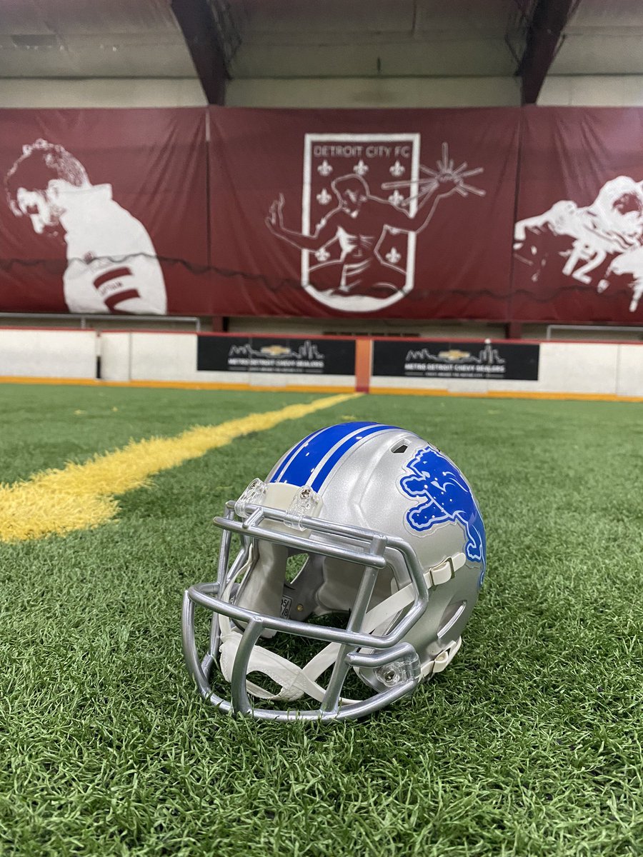 It’s Draft Day, Detroit- check out our silent auction items, including a mini Detroit Lions Helmet signed by Amon-Ra St.Brown! Be the last to bid at Casino Night on May 4th. …t-city-sporting-coalition.square.site/product/casino…