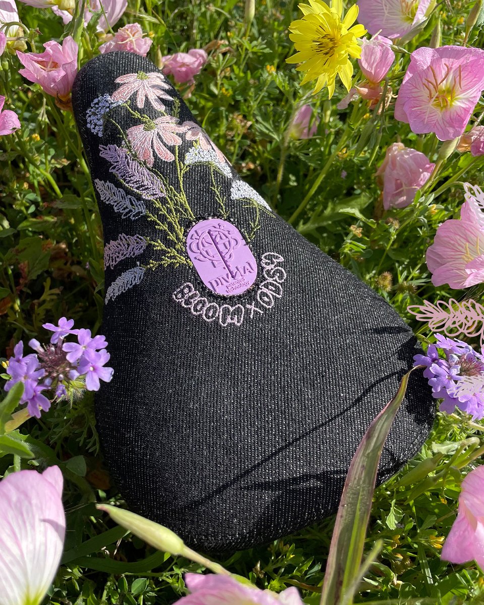 We teamed up with <a href="/odysseybmx/">Odyssey BMX</a>  to collab on this beautiful seat, perfect for spring! We went through a bunch of different materials, colours and concepts but the answer was right in front of us! 🪻🌸🌷🌻🌼 Flowers, duh! We hope you love it!

thebloombmx.com/2024/04/odysse…