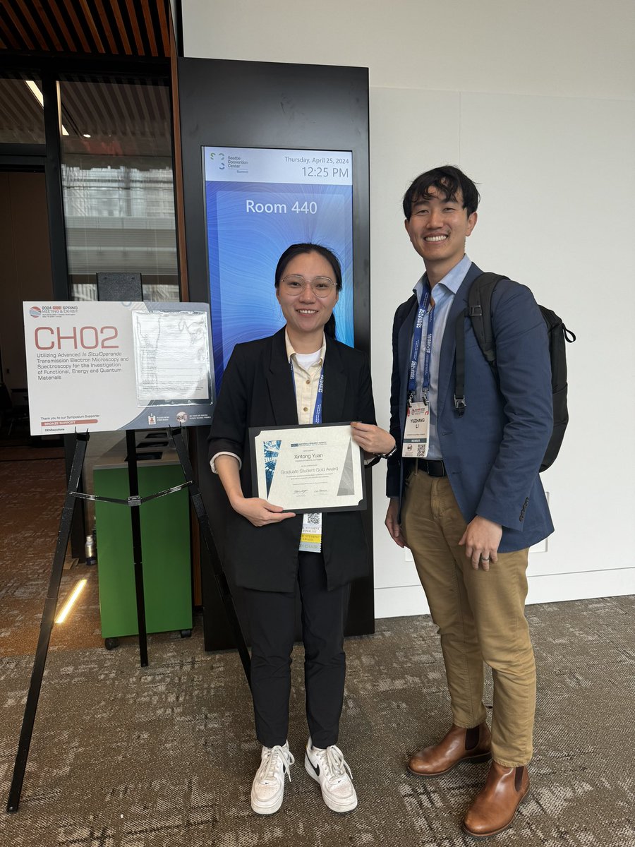 Congratulations to my PhD student @XintongYuan for winning the MRS graduate student gold award at the Seattle Spring meeting! We are so proud of her and her accomplishments!