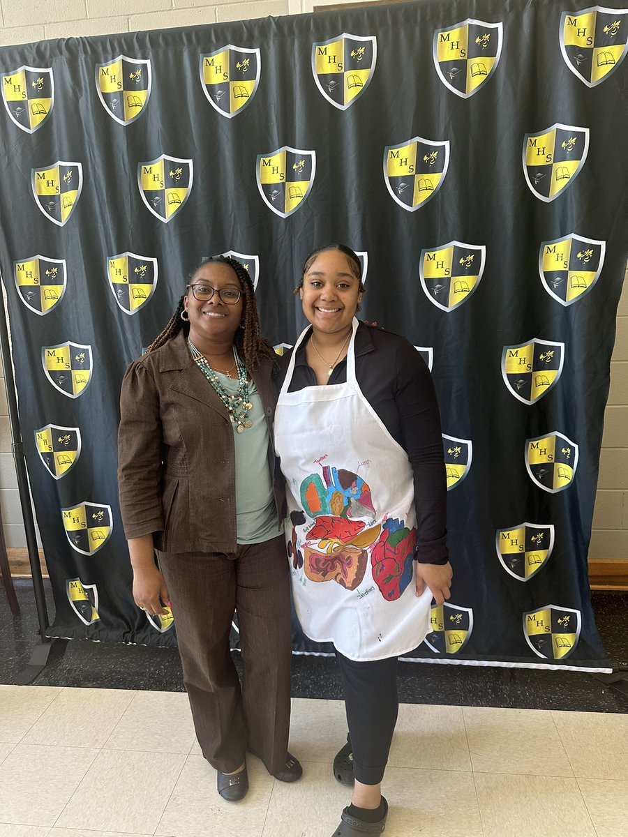 McadoryHealthSc's tweet photo. Thank you McHS faculty and staff for allowing my students to show off their Human Organ Aprons. Hopefully, they taught you a little something as well. @JEFCOCareerTech @JEFCOED @McAdoryHS https://t.co/Eo8e1APFcc