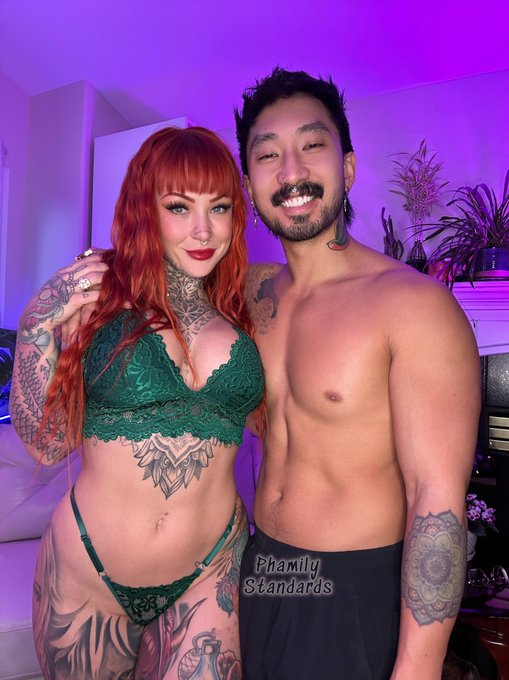 Smash or pass? 😏 https://t.co/DvOhKK7tYl<a href="/tag/mvsales"class="tags"><span>#mvsales</span></a>