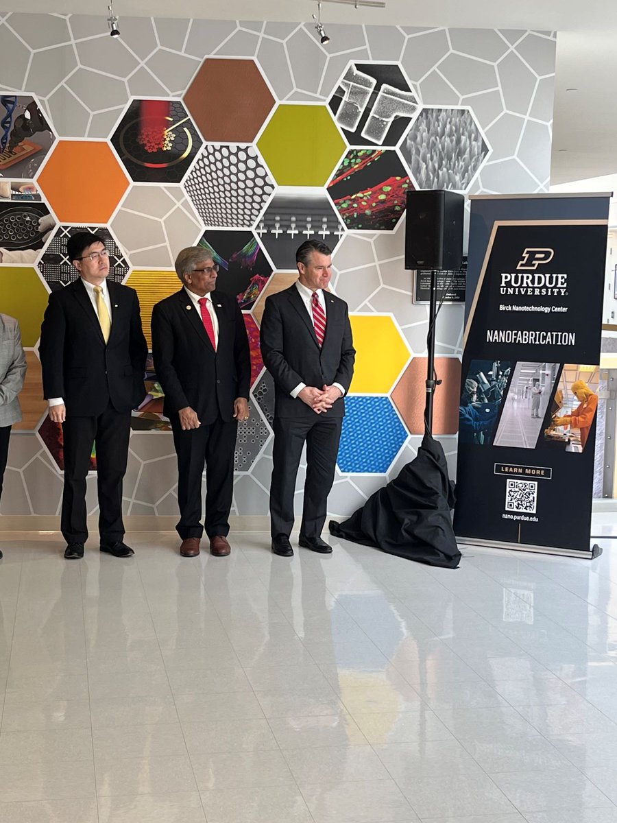 What a pleasure to join @SenToddYoung at @LifeAtPurdue's ribbon-cutting for the Birck Nanotechnology Center. This facility is a testament to Purdue's commitment to educating the semiconductor and nanotechnology workforce of tomorrow.