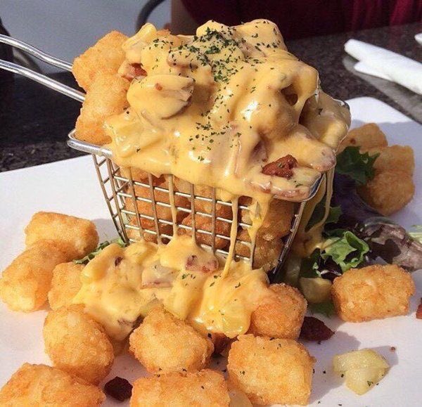 Cheesy Tater Tots 🧀