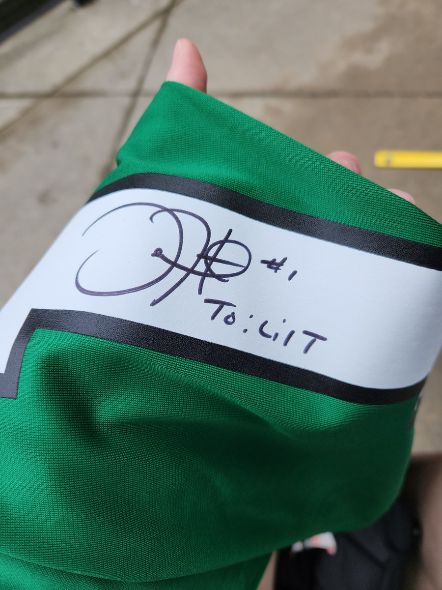 Told <a href="/JalenHurts/">Jalen Hurts</a> I thought it was amazing for young people to see that he surrounds himself with a team of strong women! Thanks for being so cool Jalen! #FlyEaglesFly    <a href="/Eagles/">Philadelphia Eagles</a>