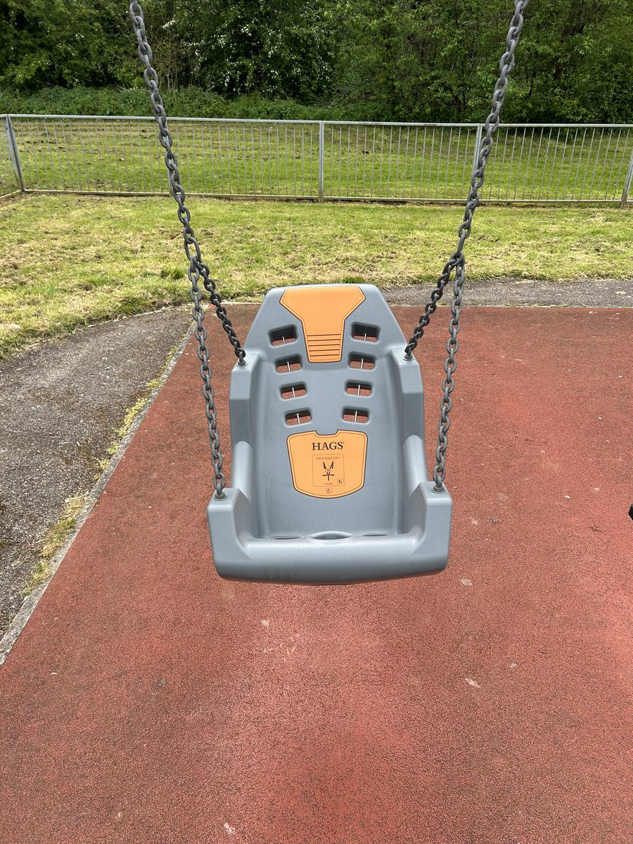 🙏 Thank you #Harlow Council for supporting the resident-led campaign to make the Norman Booth playground more accessible. 

✅ Children of all abilities in #OldHarlow have started to use the new swing seat.

 🛝 It’s important that the town’s playgrounds are inclusive spaces.