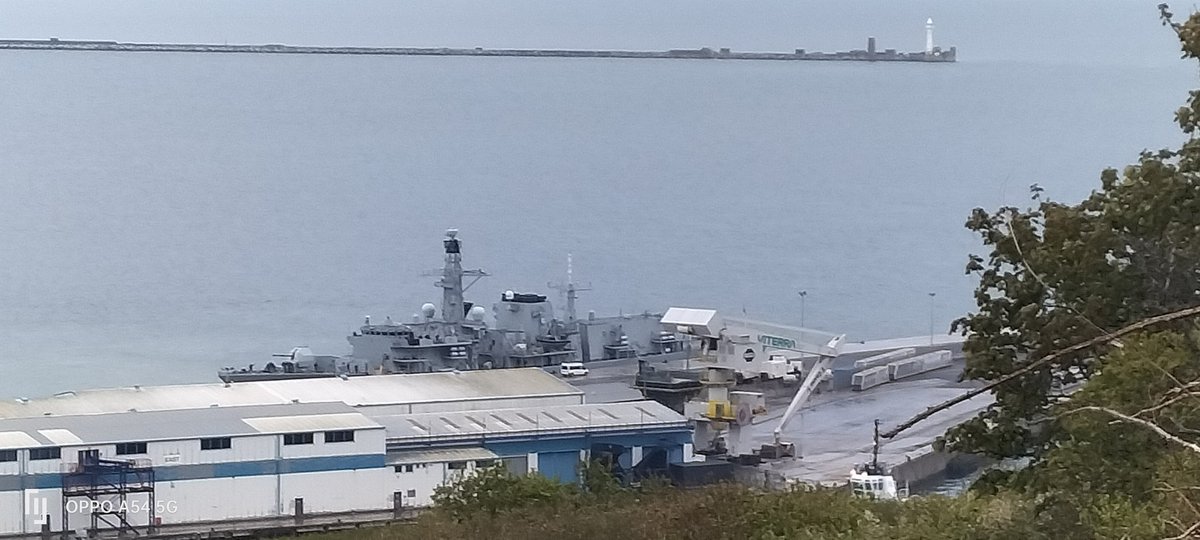AytonJustyn's tweet photo. Boycott portland port 🇬🇧 Hms St Albans 🇬🇧 in #portland on 25/4/24. A Type 23 Frigate. #Weymouth #dorset #HmsStAlbans #Hms #Shipsphotography #photography #shipslnpics #shipspotting #Type23Frigate #Navylookout #Royalnavy @HMSStAlbans #ships #Frigate https://t.co/rZj45yzFeB