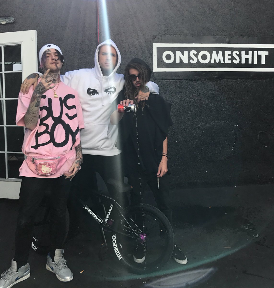 ☆𝕻𝖊𝖊𝖕𝖊𝖗☆ tweet media