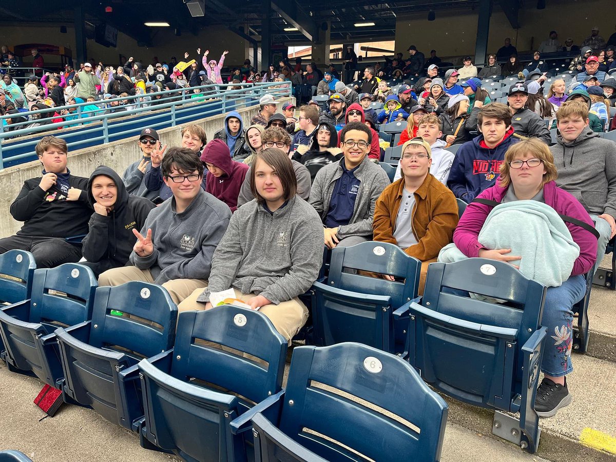 FCCC Physics students had an exciting educational outing at the Mud Hens vs Worcester Red Sox Student Education Day in Toledo. Witnessing the principles of forces, motion, energy, and momentum in action, they gained practical insights into their studies.
