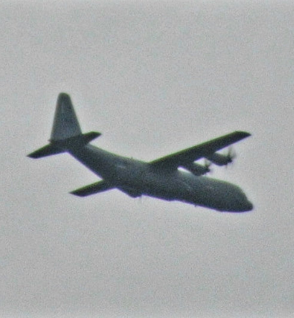 🇨🇦 RCAF C130J 130605 #CFC2904 rumbles back to base in grey skies. ☁️ #avgeek #PIanespotting fr24.com/CFC2904/34ed77…