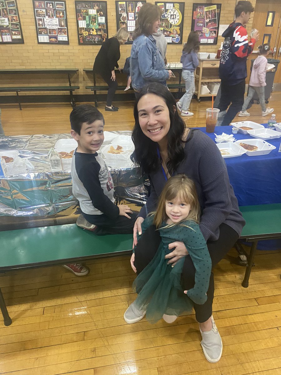 Ms.Colleen tweet media