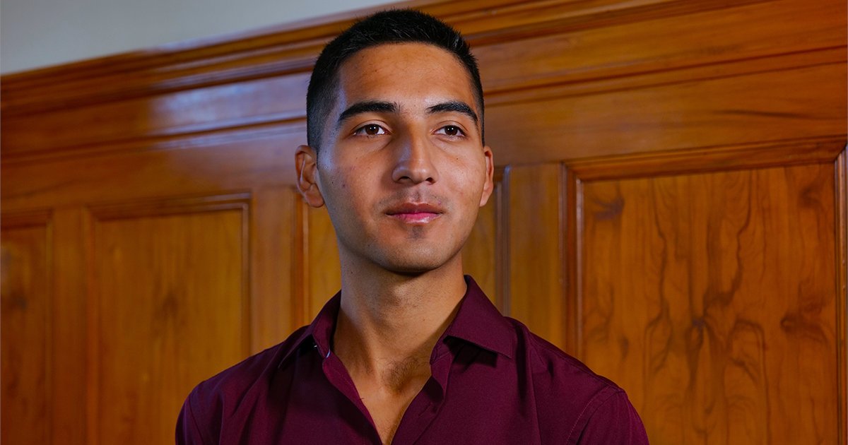 Congratulations to Truman Scholarship winner Diego Sarmiento — the first UCLA undergraduate selected for this honor since 2009! 🏆 Sarmiento, a third-year political science major, is also one of 10 students to win a 2024 Strauss Scholarship. ucla.in/4d0CGfk @TrumanApp