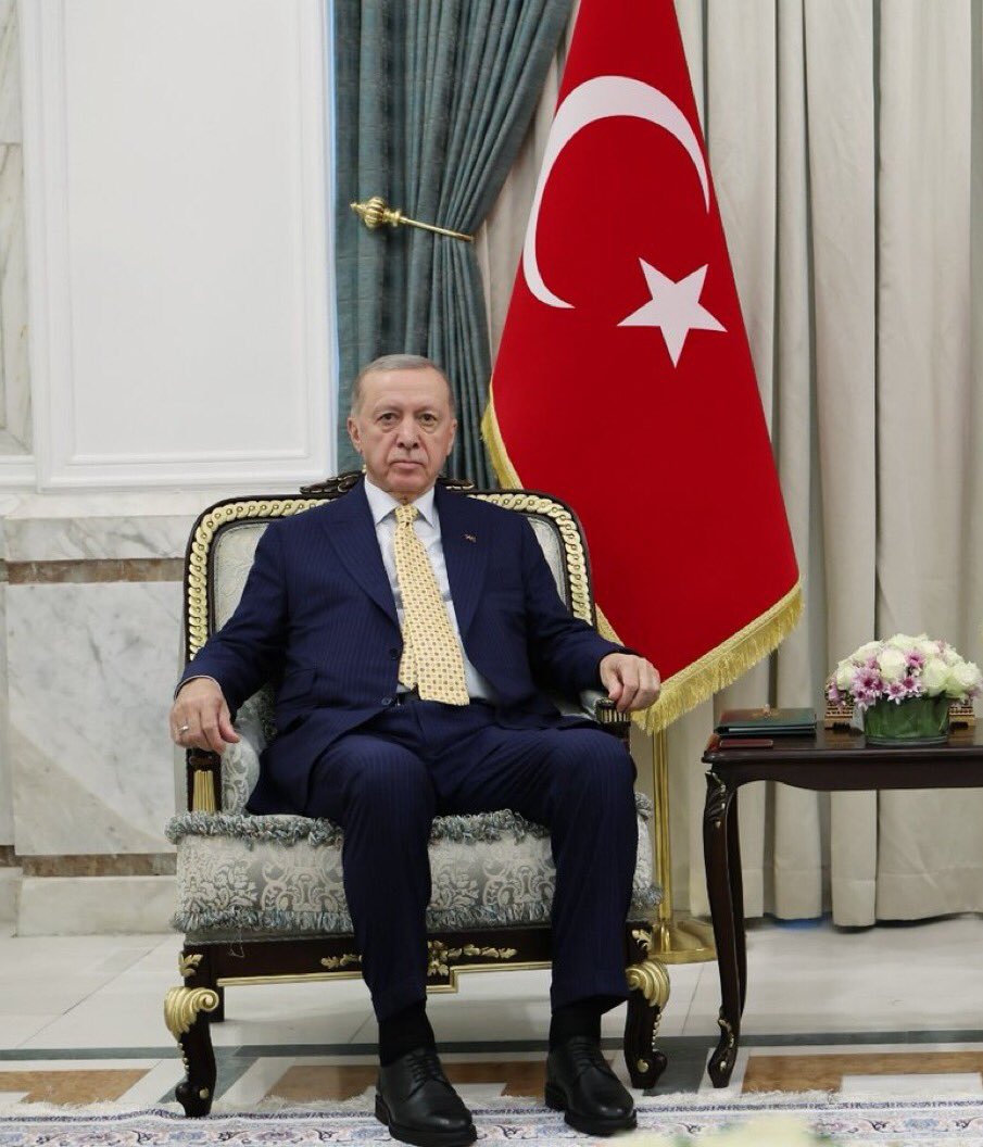 Ayasofya’nın Zincirlerini kıran Dünya Lideri 
Recep Tayyip Erdoğan 🇹🇷