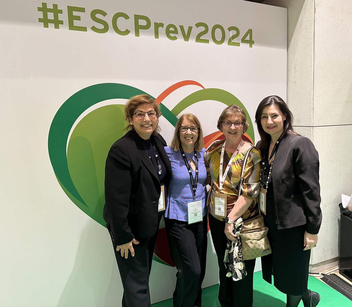 #Gratitude for amazing friends at #ESCPrev2024 🙏 @lisneubeck @elenikle @RobynDGallagher for your support & friendship 🩵 So wonderful to reunite & to meet you finally amazing Eleni @elenikle🌟