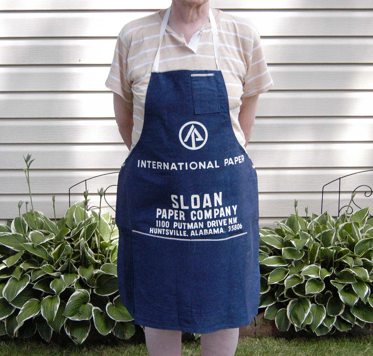 🪴🪴🪴APRON for hard working people!!
nutmegcottage.etsy.com/listing/126548… #apron #workers #crafts #crafting #etsy #pottiteam #gift #buynow