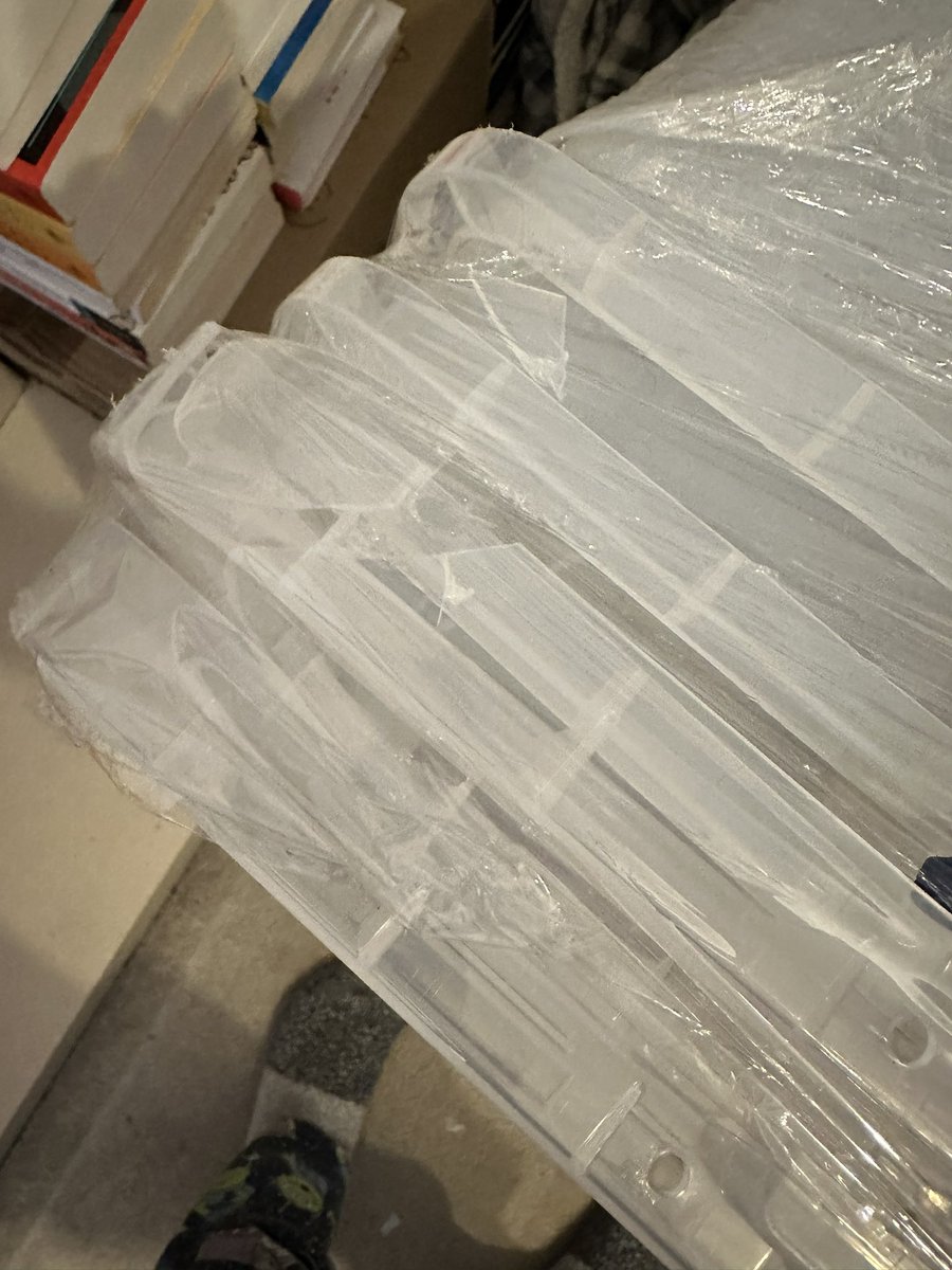 AmyLJones101's tweet photo. @HelpAtGeorge Very unhappy with the state my storage boxes arrived in, one is so damaged the clip won’t close. Also a double blow as I paid for next day delivery and it was delayed. https://t.co/qxgZqdk9yv