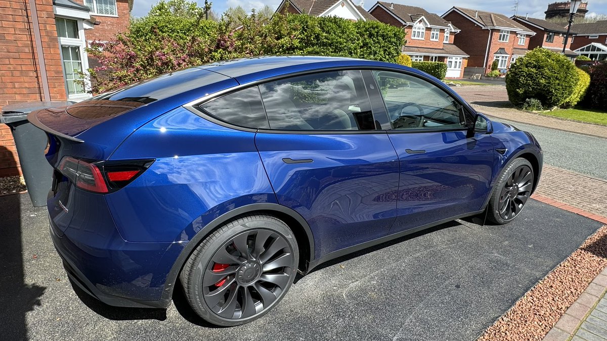 christesla's tweet photo. A week ago, I picked up my latest obsession: my 7th @Tesla!
π Each one just keeps getting better and honestly, I can't imagine driving anything else. Hats off to Tesla for consistently crafting the best rides on the road! π
#TeslaLove #ElectricDreams #DrivingFuture πβ¨ https://t.co/W5Hg3Kl5qy