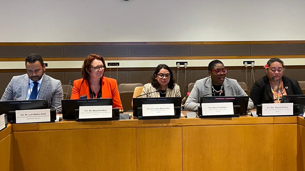 NorwayUN (@norwayun) on Twitter photo Disaster Risk Reduction (#DRR) is a cornerstone in 🇳🇴's work to increase climate change resilience and adaptation. Investing in prevention saves lives and money.
Read State Secretary <a href="/BjorgSandkjaer/">Bjørg Sandkjær</a>'s statement at seminar on financing for DRR at #FfDF:
norway.no/en/missions/un… Disaster Risk Reduction (#DRR) is a cornerstone in 🇳🇴's work to increase climate change resilience and adaptation. Investing in prevention saves lives and money.
Read State Secretary <a href="/BjorgSandkjaer/">Bjørg Sandkjær</a>'s statement at seminar on financing for DRR at #FfDF:
norway.no/en/missions/un…