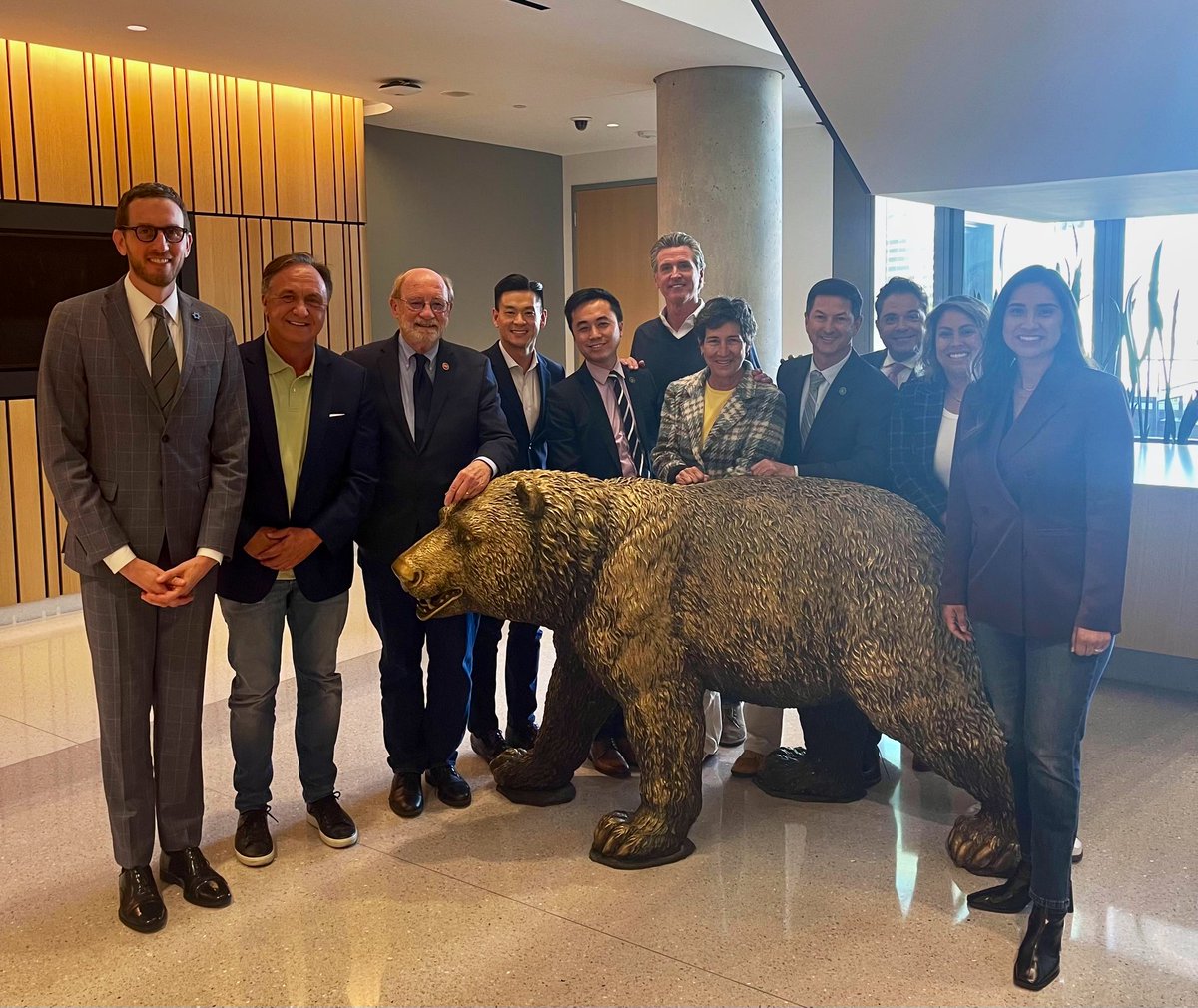 Our Caucus Members appreciated meeting with @CAgovernor Newsom yesterday to discuss our 2024 legislative & budget priorities. We are grateful to have a staunch LGBTQ+ ally as him, and we are looking forward to accomplishing great work to support LGBTQ+ Californians 🏳️‍🌈🏳️‍⚧️