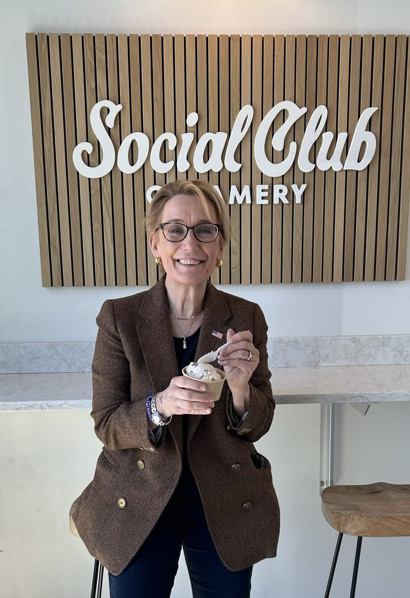 The weather is warming up in New Hampshire and that means one thing – it’s ice cream season! Today I stopped by Social Club Creamery in Laconia for a scoop of their delicious cookie cookie cookie dough ice cream.