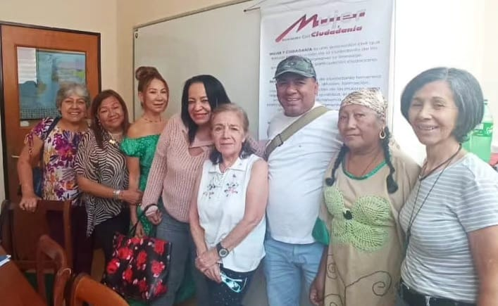 El voluntariado de Mujer y Ciudadanía se reúne para planificar actividades

Revise la información completa en el siguiente enlace: 
goo.su/ISiT7xM

Mujer y Ciudadanía
Formando mujeres...construyendo ciudadanía