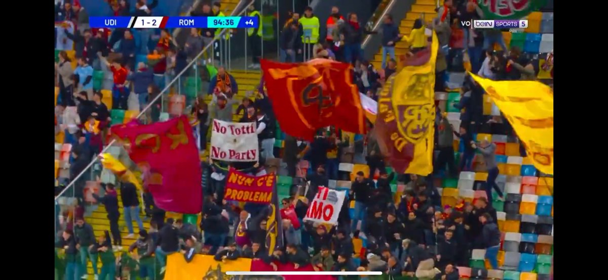 640 km pe 20 minuti de partita.
Ma che ne sanno L’ARTRI ❤️💛
#UdineseRoma
#DeRossi