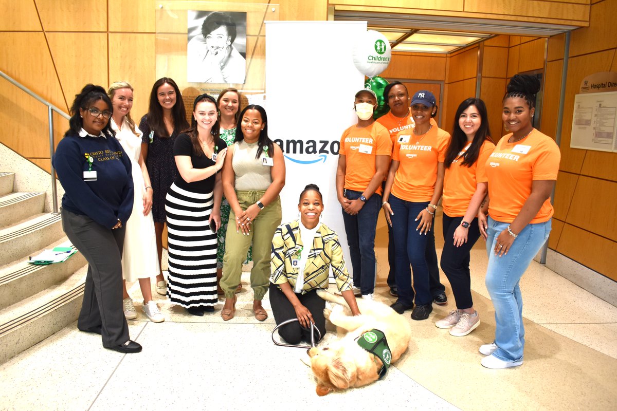 amazonnews's tweet photo. Amazon employees in Atlanta hosted a patient party, and we donated funds to @childrensatl for the purchase of 400 pajama packs for young patients, ages 0-21. Grateful for all they do for pediatric healthcare, and so glad we could pitch in to help! 🧡 https://t.co/xtzaOfIwav