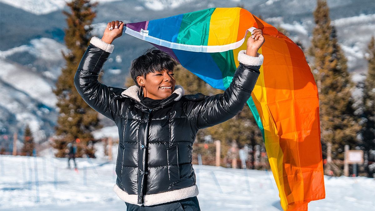 Colby Holiday offers some words of wisdom for solo female travelers, explains why she doesn’t conform to labels, and gives us the scoop on the best ways to capture those special moments when traveling and exploring a new place. #LesbianVisibilityWeek buff.ly/47t6r5p