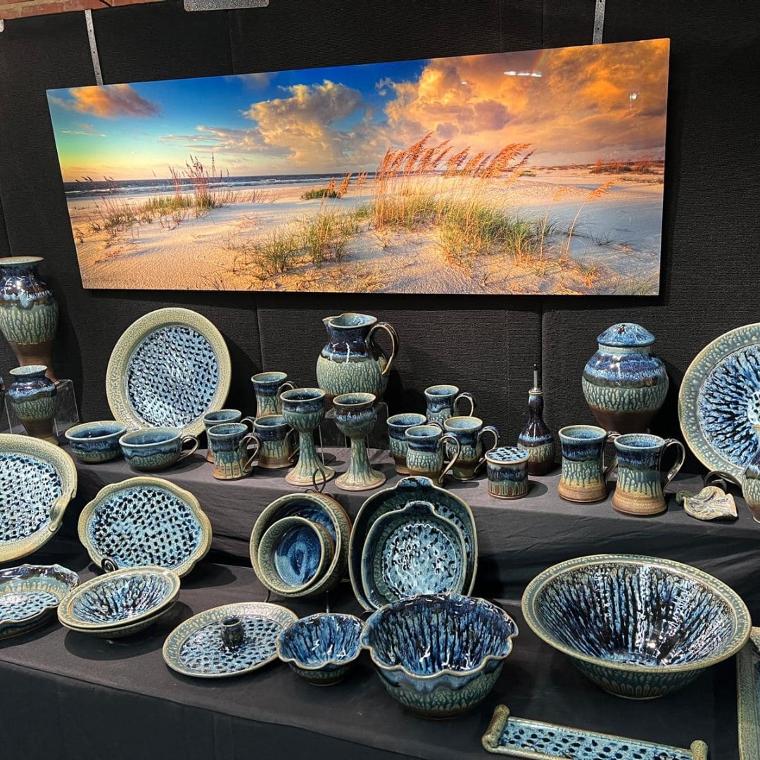 SeagrovePotters's tweet photo. Ray Pottery features the work of Paul and Evelyn Ray. If you missed them in downtown Seagrove, they have set up their new gallery at their work location. I
2435 Alt. US Hwy 220 N , Star, NC, United States, North Carolina https://t.co/ELrbPiBOql