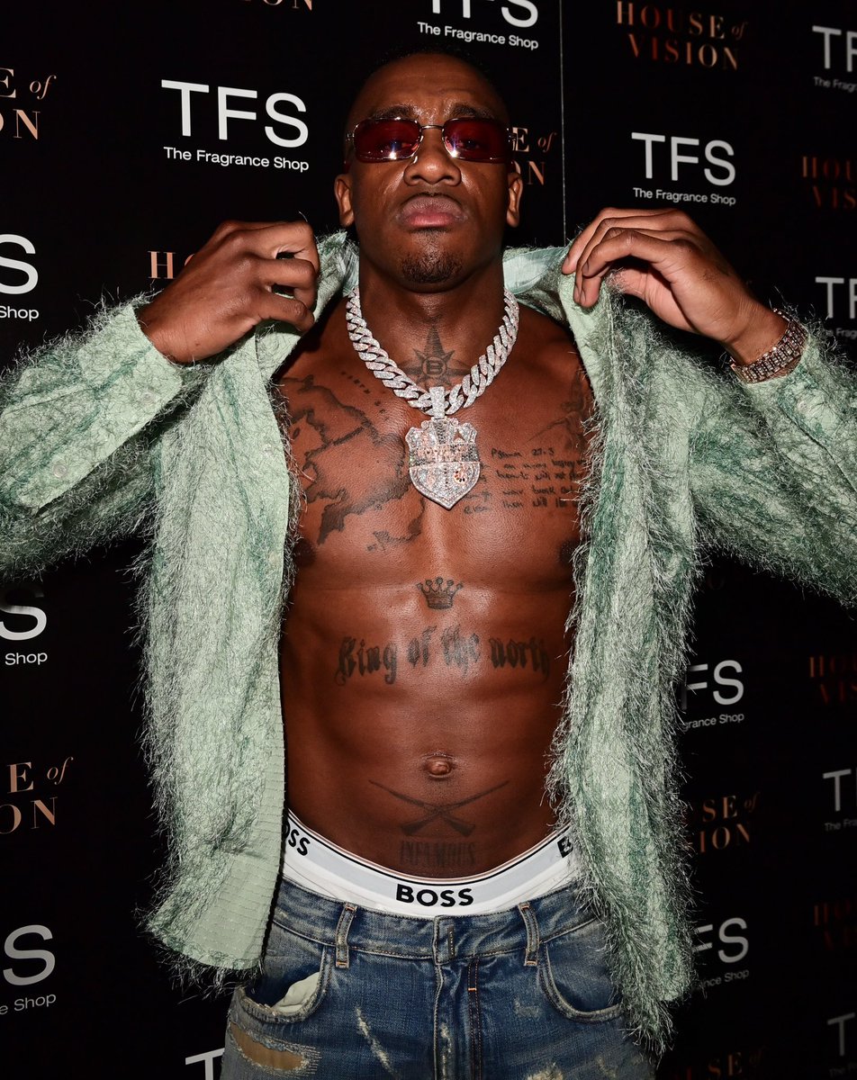 House_ofvision's tweet photo. Throwback to the night we celebrated #Fortitude 🔥

#thesmellofsuccess #UnisexFragrance #ThrowBack https://t.co/YMqB2yg9G3