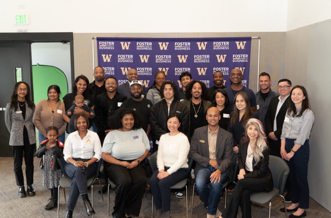 UW_Consulting's tweet photo. 🎉✨Celebrating Success! 🚀 The Liberty Project Second Wave Kick-Off was an electrifying event at the University of Washington campus on April 15! 🎉💼 From professional headshots to impactful networking, we paved the way for success in Seattle's business community. 💪🌟 🎉✨ https://t.co/hK9tnuGeln
