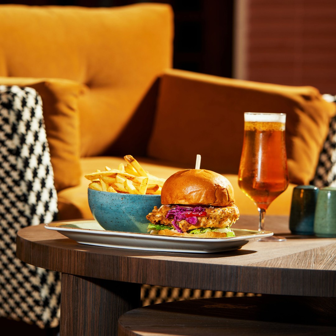 Tee off with this delicious offer at South! Indulge in a delicious burger after conquering the fairways for just €85 per person 😋 It's the perfect way to unwind after a day on the course 🏌️ Available to book Friday's on Palmer South by contacting golfreservations@kclub.ie.