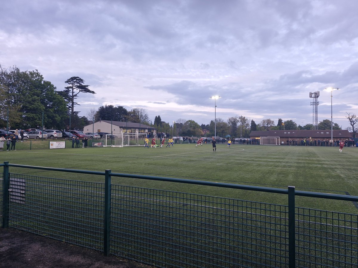 GlosFA's tweet photo. A stunning save from Will Tubbs in the @SaracensFC goal denies Mangotsfield a fourth! 🧤

33' | MAN 3-0 CHS | #ChallengeTrophy https://t.co/f67GUSh9yP