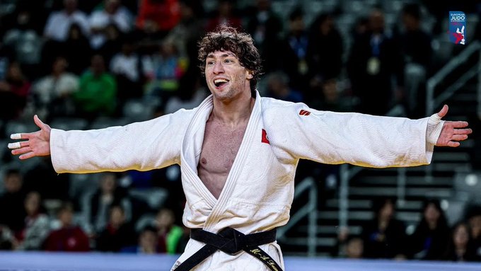 🥈Muhammed Demirel'den gümüş madalya

🥋 Hırvatistan'da düzenlenen Avrupa Judo Şampiyonası'nda erkekler 66 kiloda milli judocu Muhammed Demirel, gümüş madalya kazandı.