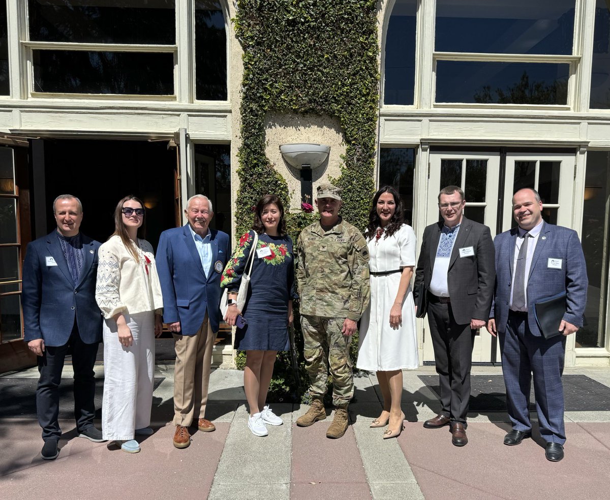 Last week, your Cal Guard's State Staff Judge Advocate, Col. Lance Blanco, hosted a Ukrainian Legal delegation at our headquarters. Together, we explored opportunities for future cooperation and partnership through our State Partnership Program. 🇺🇦 Since 1993, your Cal Guard has…