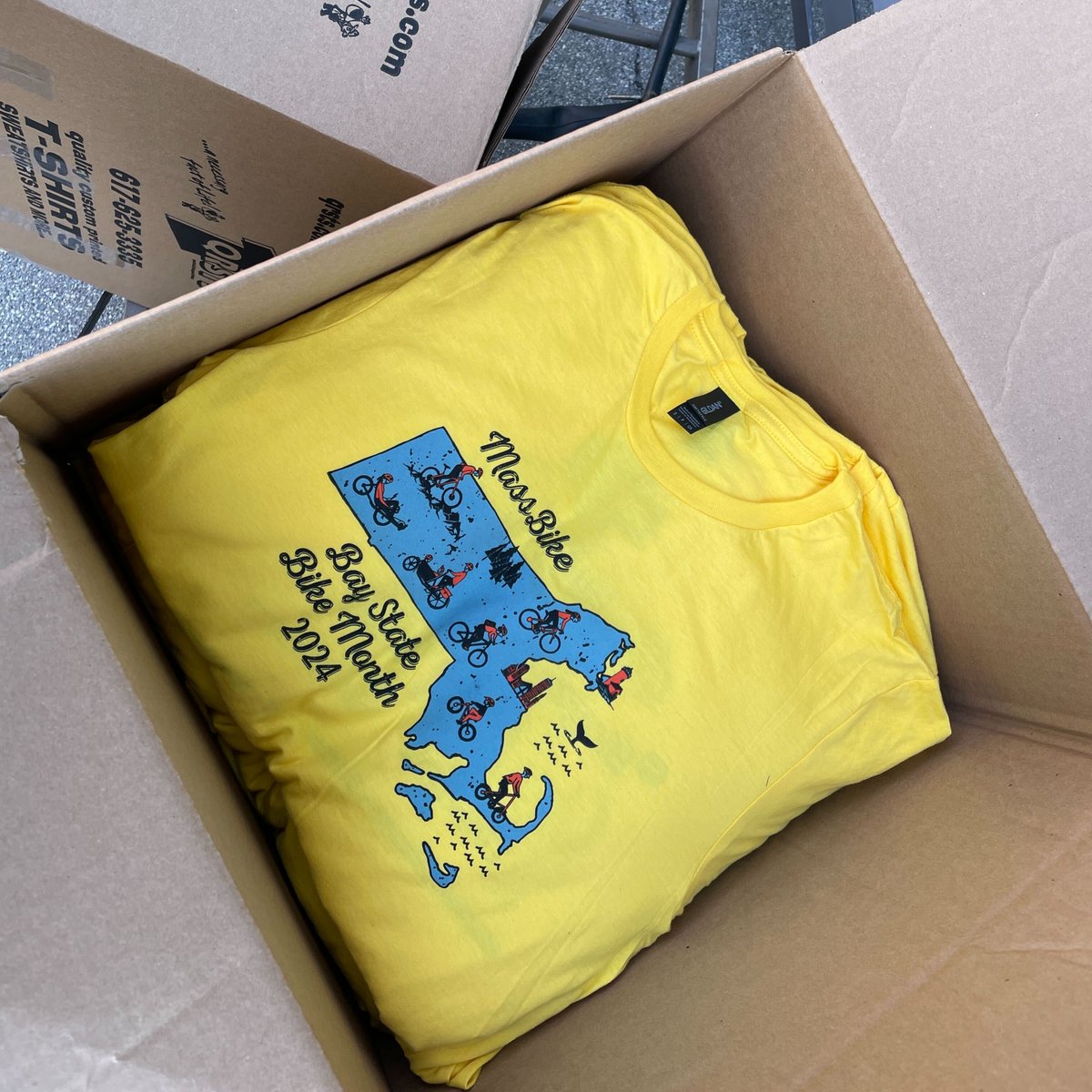 A big thanks to @QRSTS_Boston for another amazing job printing our Bay State Bike Month T-shirts. We appreciate your support! Check out the Bay State Bike Month page to learn how you can get one of these great shirts: massbike.org/bike-month