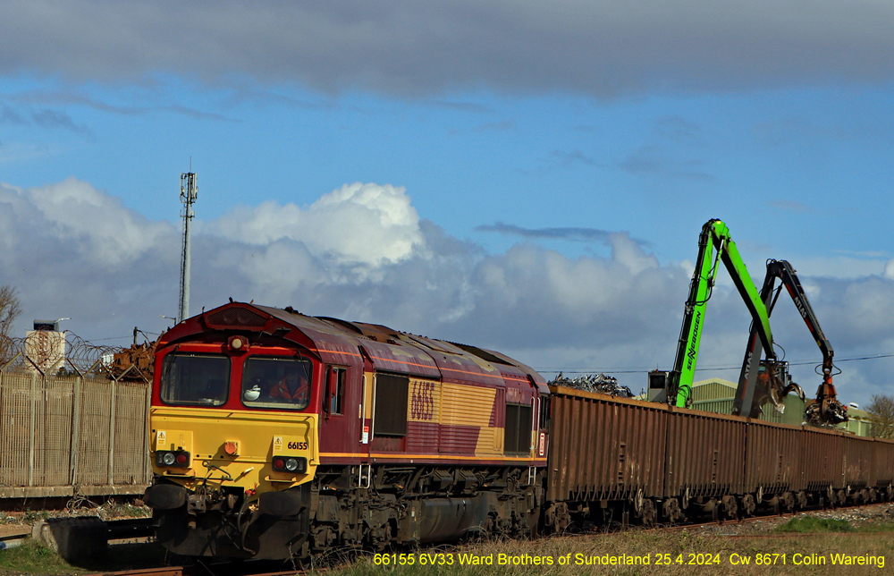 Todays scrap train, DB Cargo locomotive no 66155 stands at Ward Brothers in Headon near Sunderland being loaded on 25.4.2024. @DBCargoUK @RAIL @railexpress @RailFreightUK @BrianNe08342467 @RailwayMagazine @FreightmasterUK #shedwatch @Gonders #WardBros #class66 @PickGS #scrapmetal