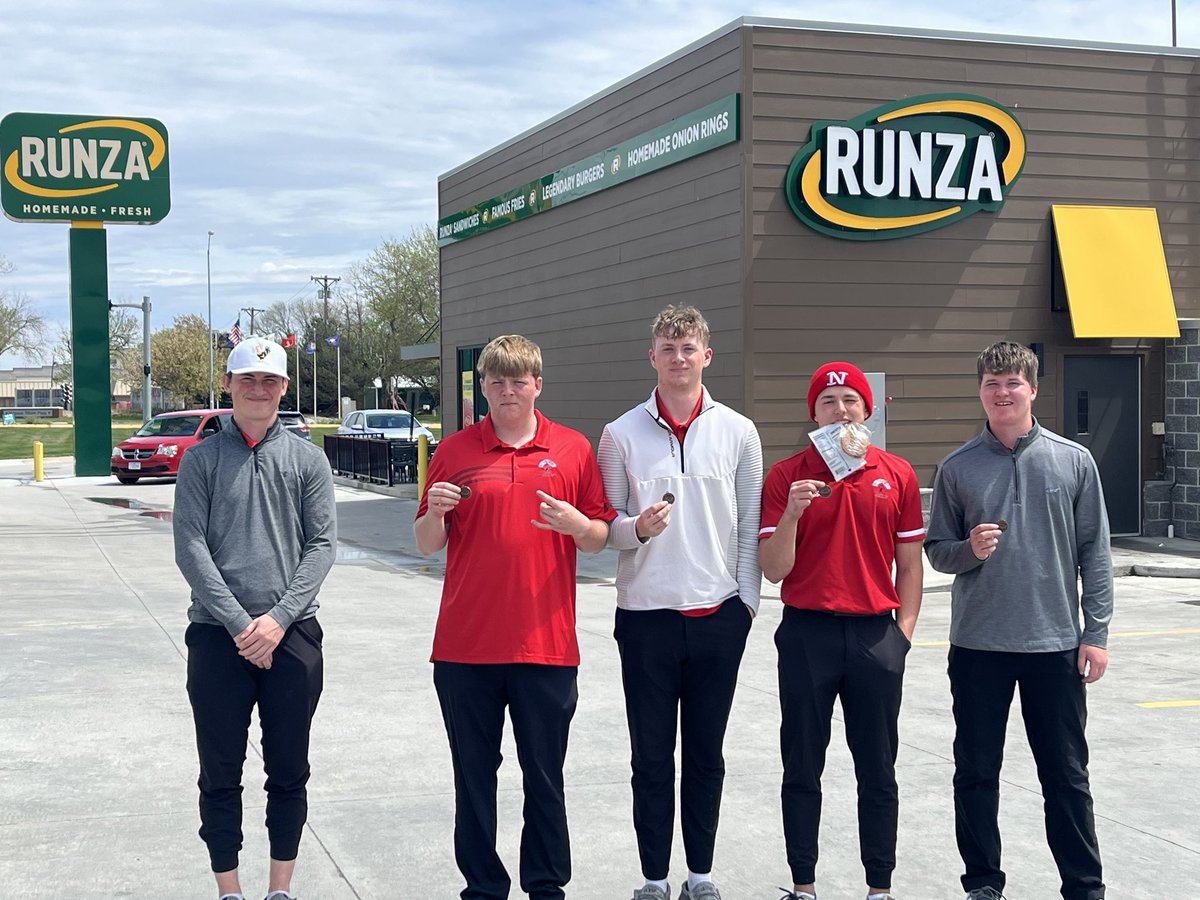 GolfYutan's tweet photo. It just wouldn’t be the Arlington Invite if it wasn’t raining and cold! Despite some adverse conditions and some really solid scores in the field, our guys took care of business! 

Tome for @Runza, a little rest, and prep for Saturday @ Oakland!

#golfisfun #getbettereveryday https://t.co/lMUTaSVkwA