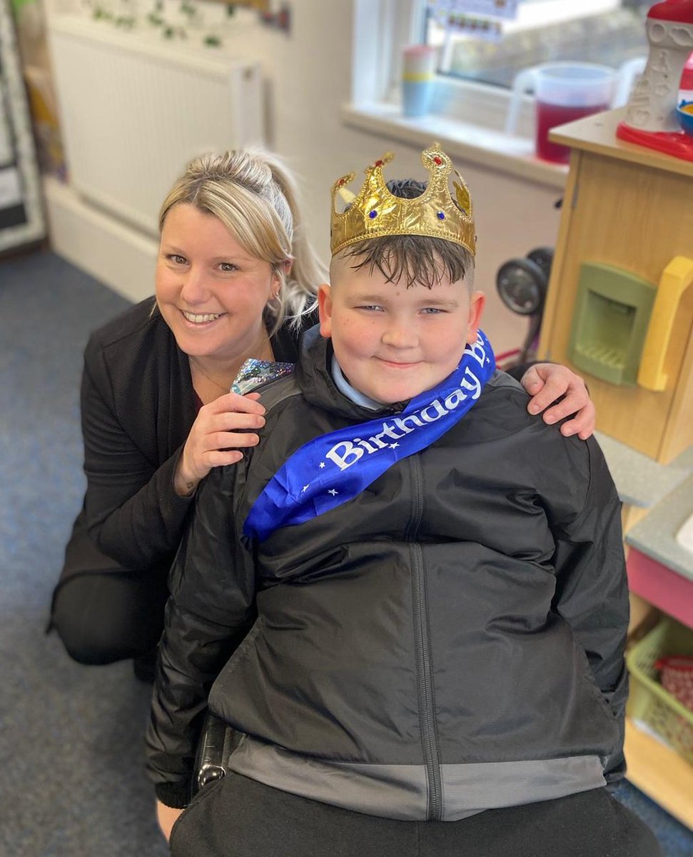 Our birthday boy 🥳 He hated the crown and sash but wore it all day as he didn't want to seem ungrateful, bless him 🥰 Happy Birthday Jack, you're liked by all who know you, never change 🩷 @Head_TheHeights #ks2 #nurture #primary #thisisap