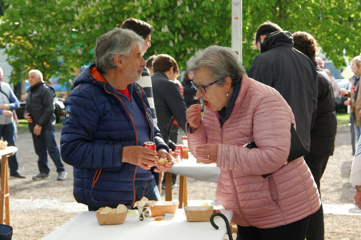 Celebramos #SanMarcos participando en la popular romería en el #ParquedelSotillo con los #caracoles como protagonistas. Julio César Zamora se ha alzado con el primer premio,Jaime Gil el segundo y la asociación de Vecinos de la Avda de Madrid con el tercero, en #ConcursoCaracoles