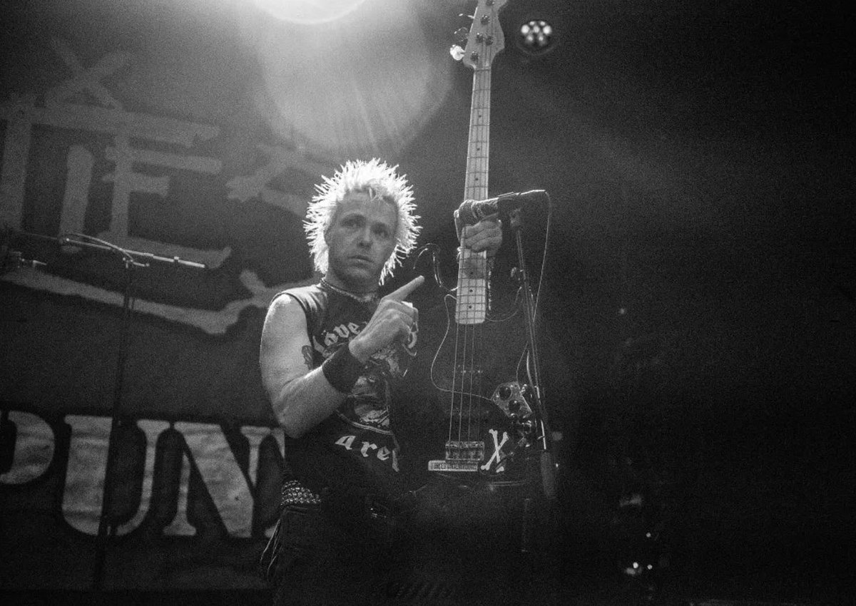 Hey! Ho! LET'S GO. LAST SHOW IN CANADA TONIGHT IN WINNIPEG and then we're in FARGO, ND TOMORROW.

thecasualtiesofficial.com/tour

Apr. 25 Winnipeg, MAN
Apr. 26 Fargo, ND
Apr. 27 Minneapolis, MN
Apr. 28 Omaha, NE
.
📸 IG/evabakkerphoto
#thecasualties #strungout #thevenomouspinks