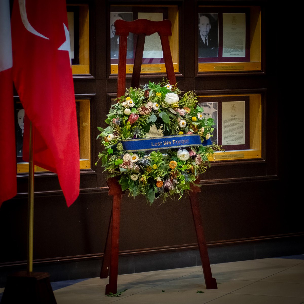 Lest We Forget The ArmyUniversity hosted an ANZAC Day Commemoration at dawn honoring Australian and New Zealand Soldiers who died in service. The event also highlights ANZAC efforts at the Gallipoli Peninsula in 1915 against Ottoman forces. usacac TRADOC Beags_Beagle