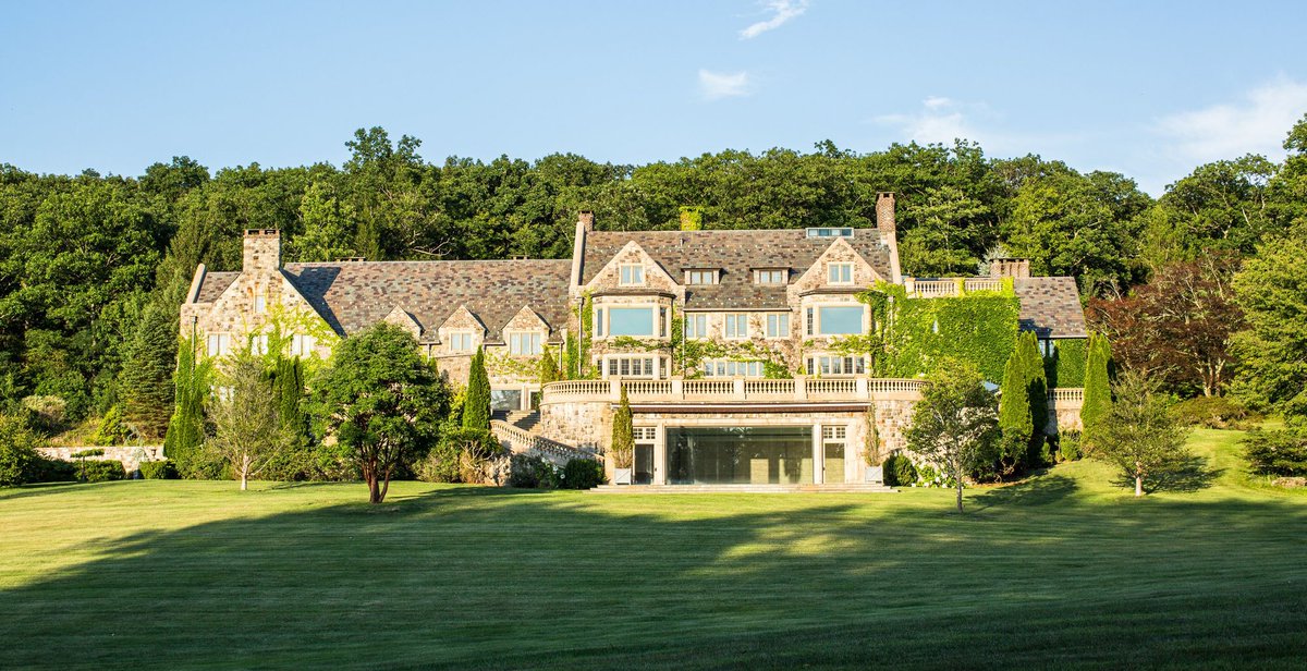 Famed art dealing (& horse race) Wildenstein family have opted to sell off 'Migdale' via Sotheby’s Concierge auction. Offered on just 200-acres. Built for Roswell Miller Jr & wife Margaret Carnegie (Andrew's daughter) c1927. Guy Wildenstein bought it in 2000 for $9.5M w/350acres