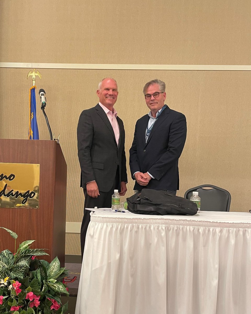 NevadaBuilders's tweet photo. Glen was honored to speak and act as moderator at the Critical Challenges Forum hosted by the @CCAreaChamber and the @nevadaappeal yesterday. It was especially good to connect with the @nvsaa and discuss how we can better the multifamily housing and building industries together. https://t.co/fVTcBmfLMs
