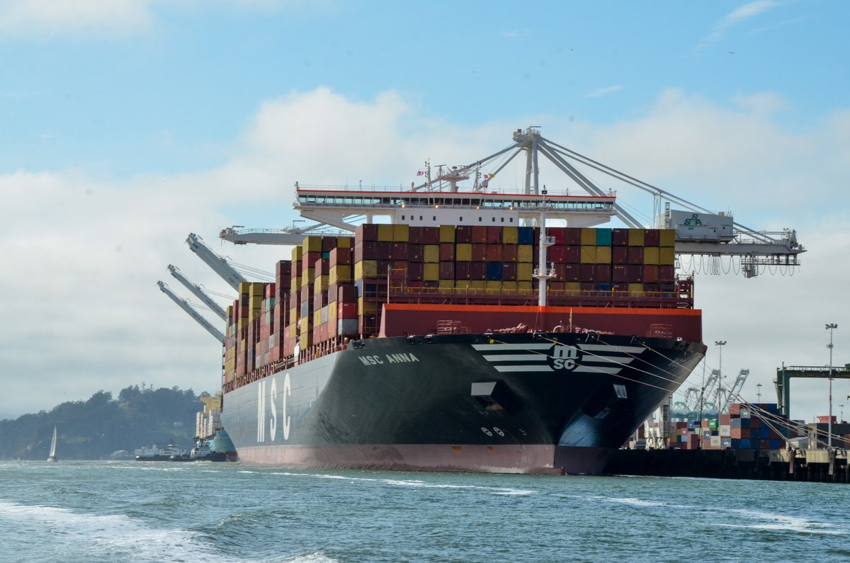 April 2024 edition of our #Maritime Newsletter is out with the latest #Oakland Seaport stories: Container volume grows for 5th straight month; New Government Affairs Manager, and free harbor tours begin in May. #ports Click the link: portofoakland.com/media/newslett…