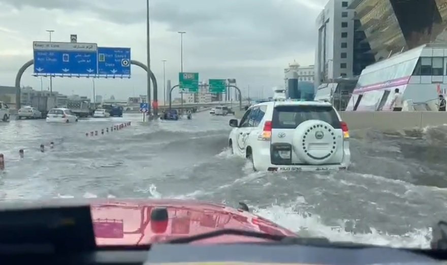 #ProphecyAlertOnFloods PROROCTVO PÁNA, O ZÁPLAVÁCH NA TVÁRI ZEME SA NAPLNILI! MESIAŠ PRICHÁDZA VEĽMI SKORO! @repentslovakia