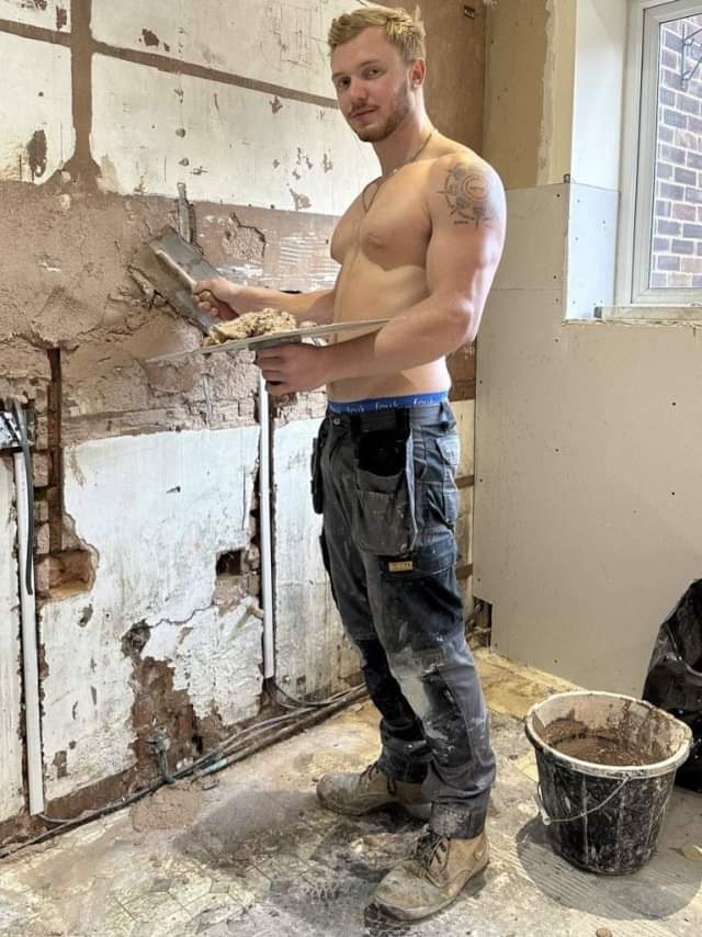 david_kirwan's tweet photo. Plaster me https://t.co/XcXBaGMpV5