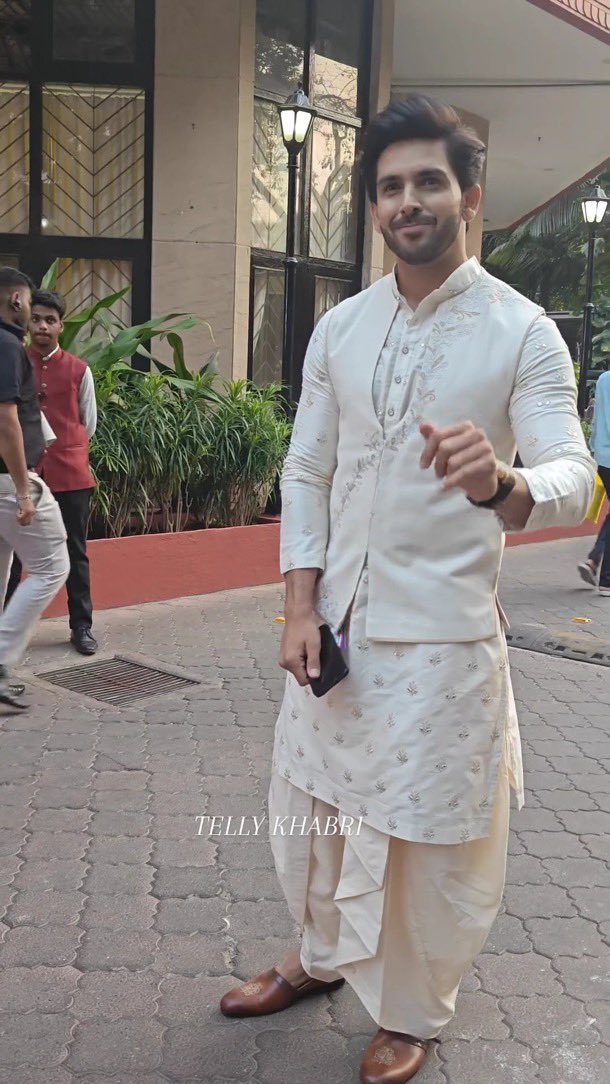 sihayikalam's tweet photo. Ahh he looks like a fine walking man! 🌶️🔥 
Cutie kiddo, who can’t stand at a place spotted 😭 
After black, white is his Color too ❤️ 
#ShehzadaDhami https://t.co/LVk2s3kA3y