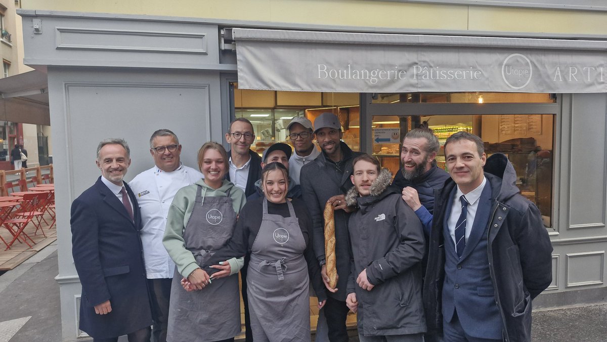 La meilleure baguette de Paris se déguste dans le 11e ! 🥖 Félicitations à Xavier Netry qui remporte le prix 2024. Pour la déguster, rendez-vous chez 'Utopie' au 20 rue Jean-Pierre Timbaud.