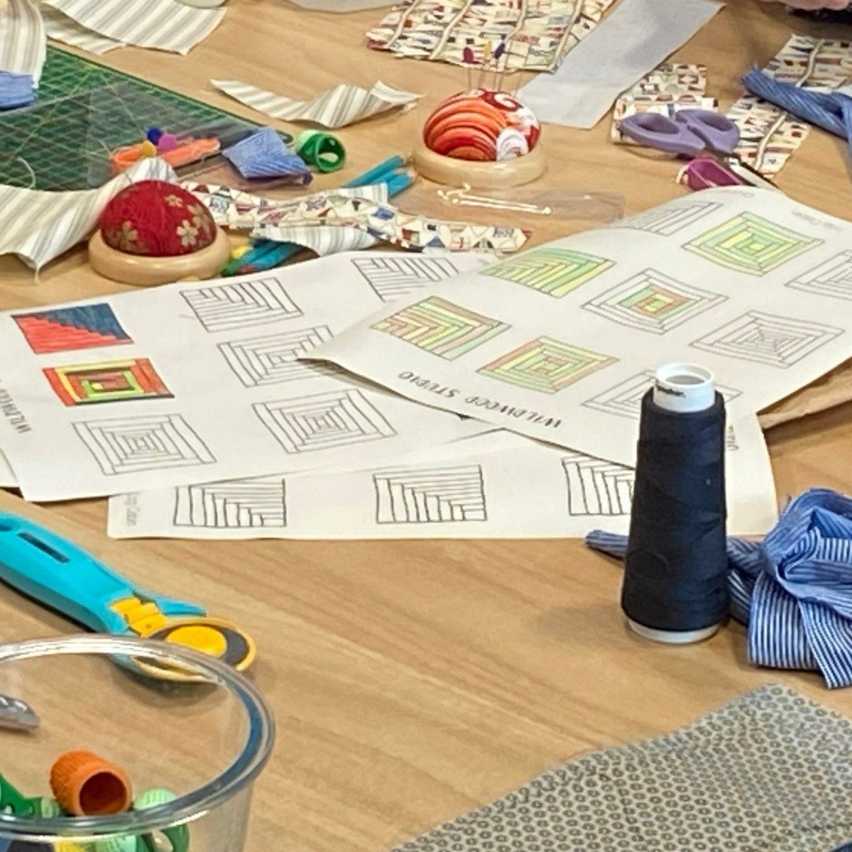 Our Social Fabric Quilt project led by Allegra Galvin of and Nathanial Mason, started last week at @paigntonlibrary. The project will culminate in the creation of a single quilt, weaving together the rich story of #Torbay's community #ACEsupported @TorquayLib #Churston #Brixham