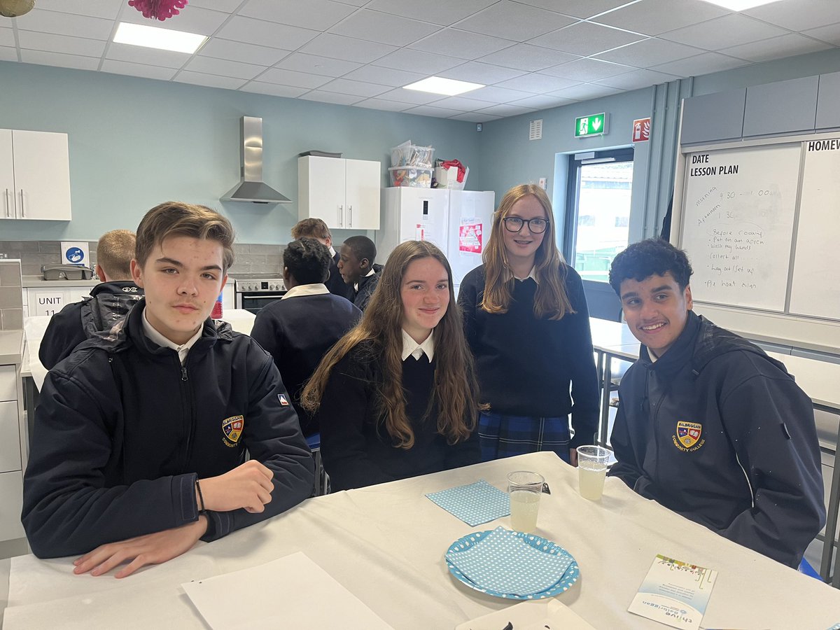 Our TY students teamed up with @thrivebalbriggan to run a connect café with a small cohort of 2nd Year students. Thrive aims to build an understanding & awareness of mental health & wellbeing within our homes, workplaces, schools & society by reducing stigma. @ddletb